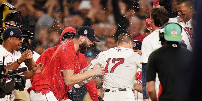 Red Sox, Yankees Mengendarai Kemenangan yang Menggetarkan ke Pembuka Seri